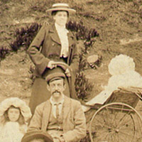 Gathering on Blackpool Sands (1904)